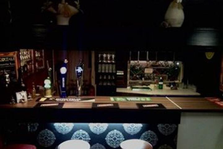 Lounge 26 of 31