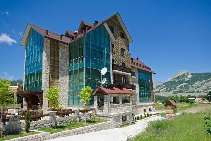 Hotel 106 of 109