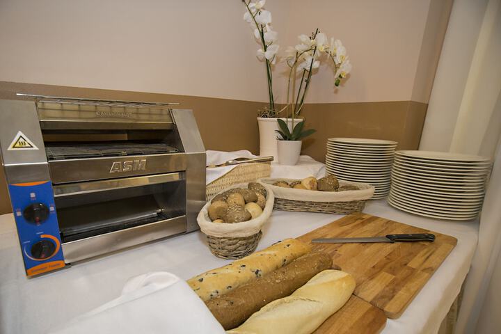Breakfast area