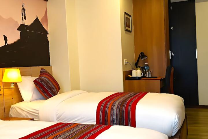 Room 36 of 121