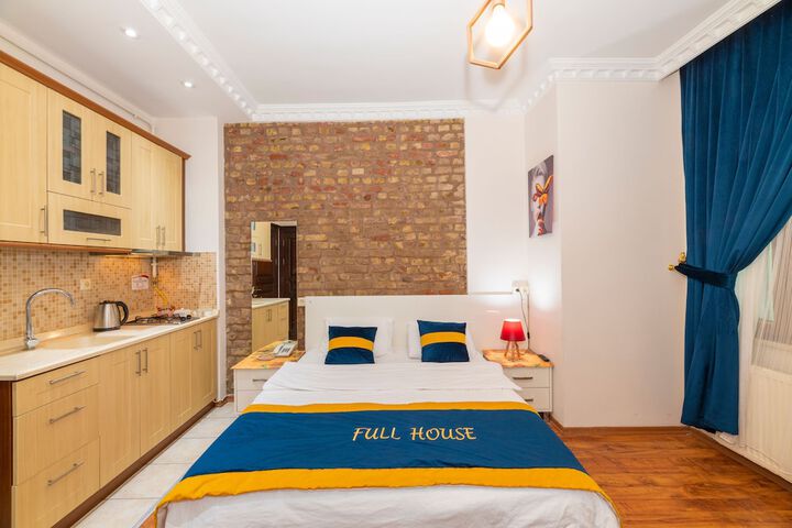 Room 45 of 138