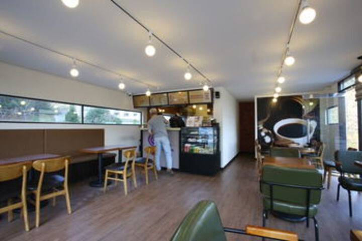 Coffee Shop