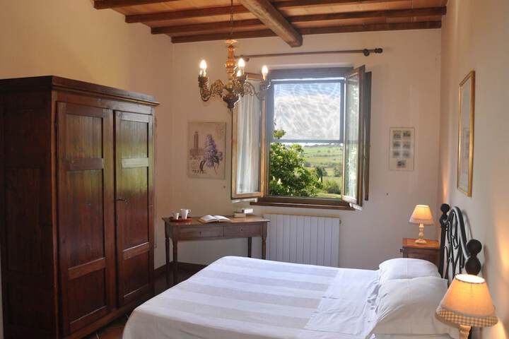 Room 2 of 22