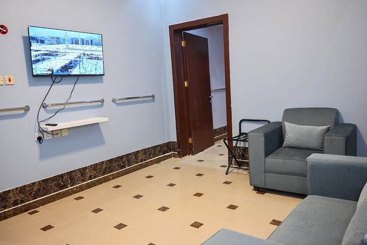 Room 4 of 11
