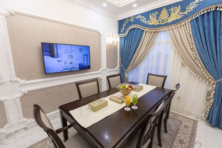 Room 46 of 104