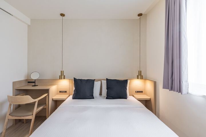 Room 34 of 68