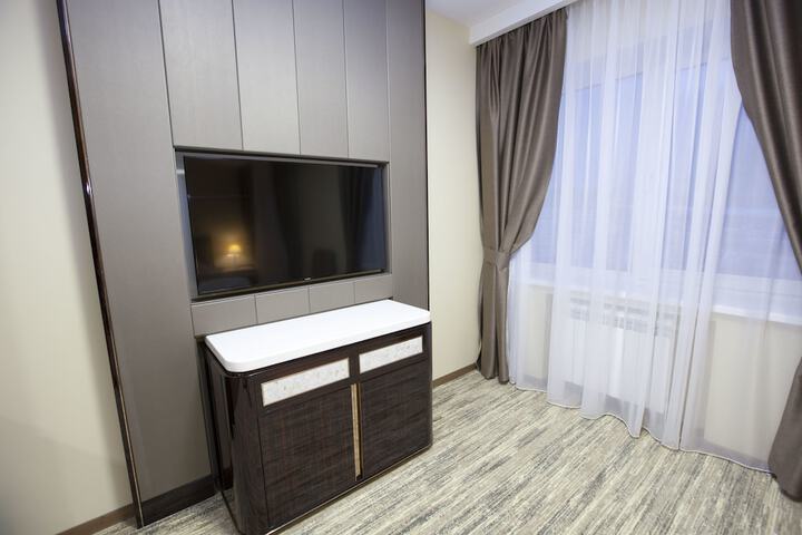 Room 12 of 64