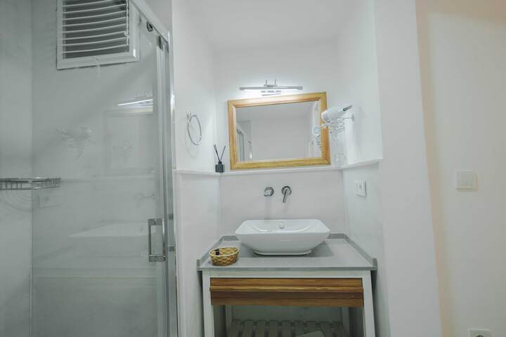 Room 41 of 61