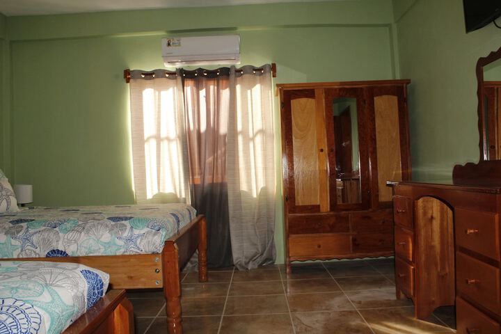 Room 5 of 37