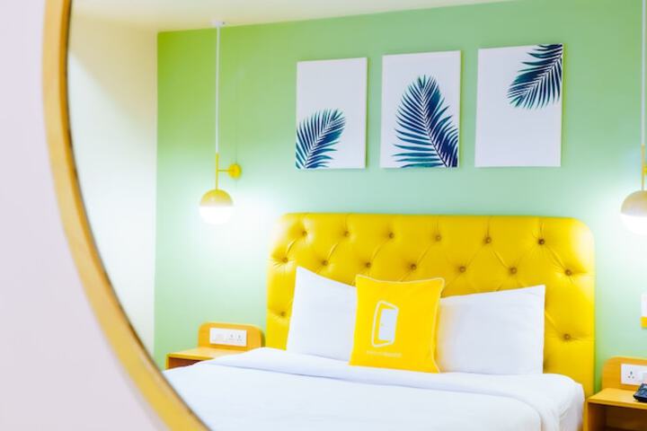 Room 11 of 31