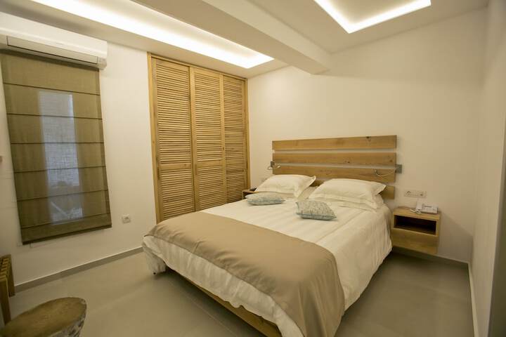 Room 28 of 85