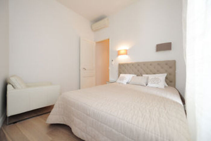Room 25 of 64
