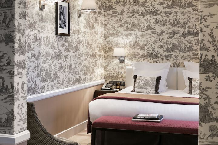 Room 13 of 126