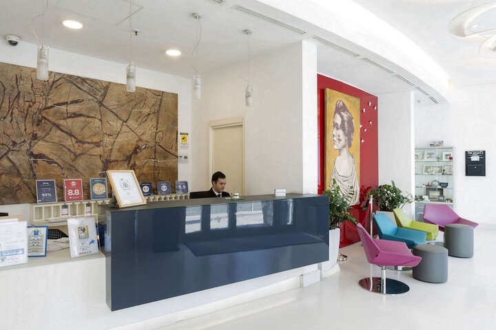 Guest Lobby