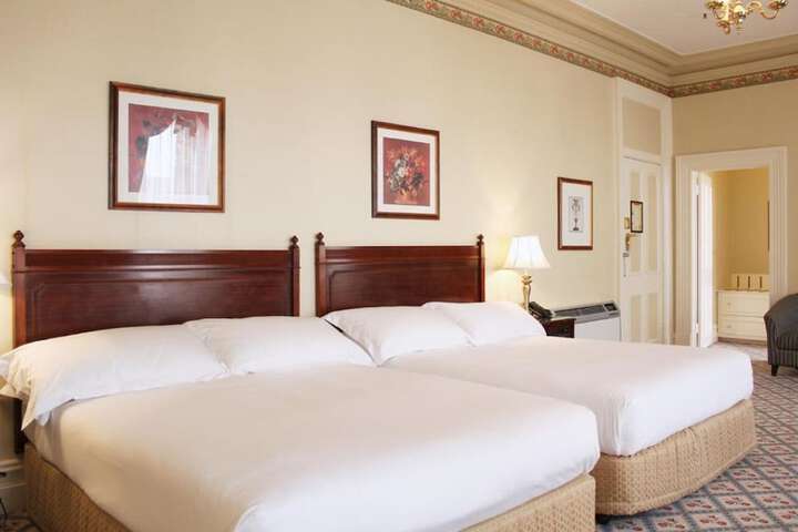 Room 21 of 44