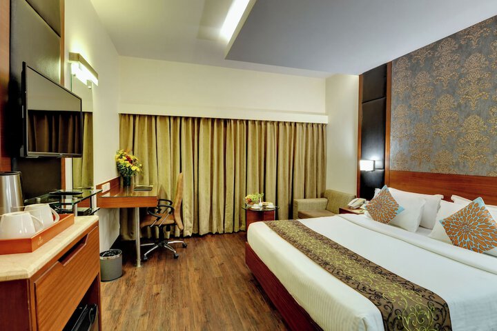 Room 8 of 42