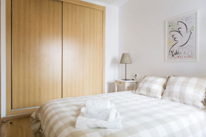 Suncity Flat Canovas