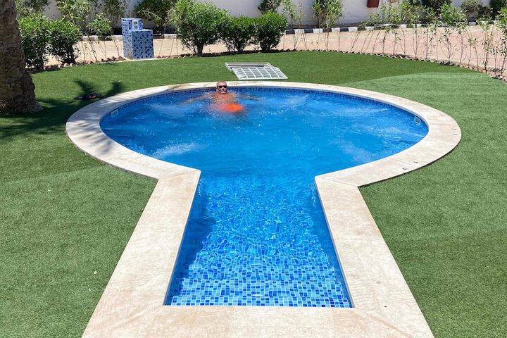 Pool 53 of 103