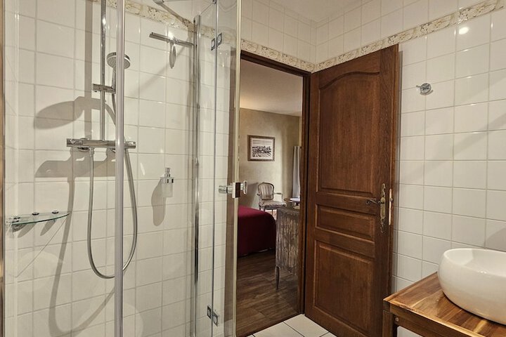 Room 29 of 60