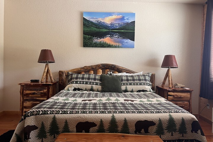 Room 18 of 79