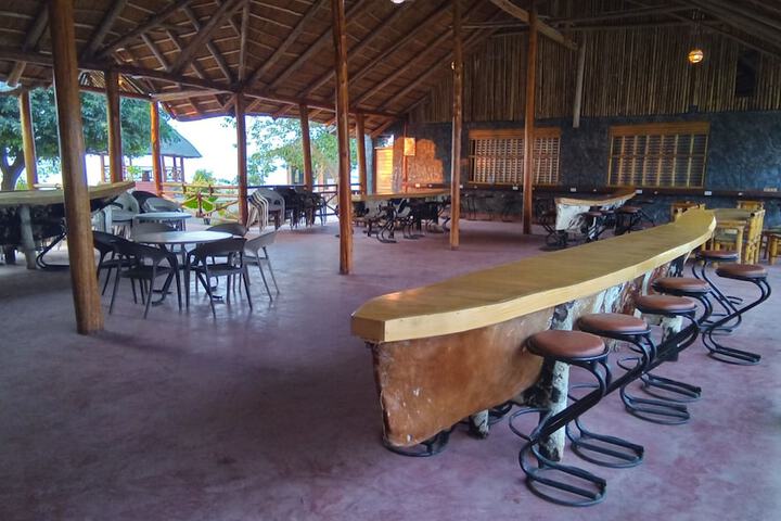Room 3 of 6