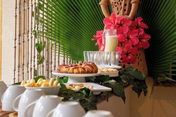 Breakfast/Coffee Service 62 of 123