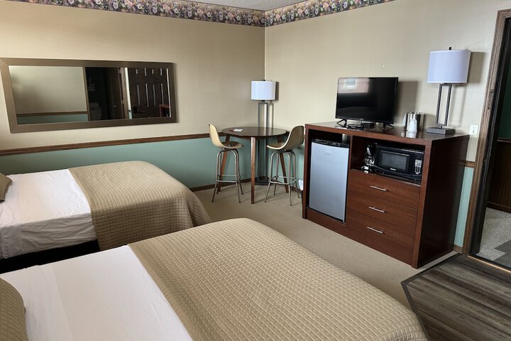 Standard Room, King or Two Doubles (4 of 19)
