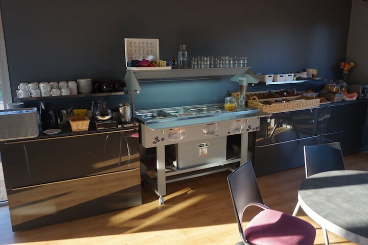 Breakfast/Coffee Service 28 of 30