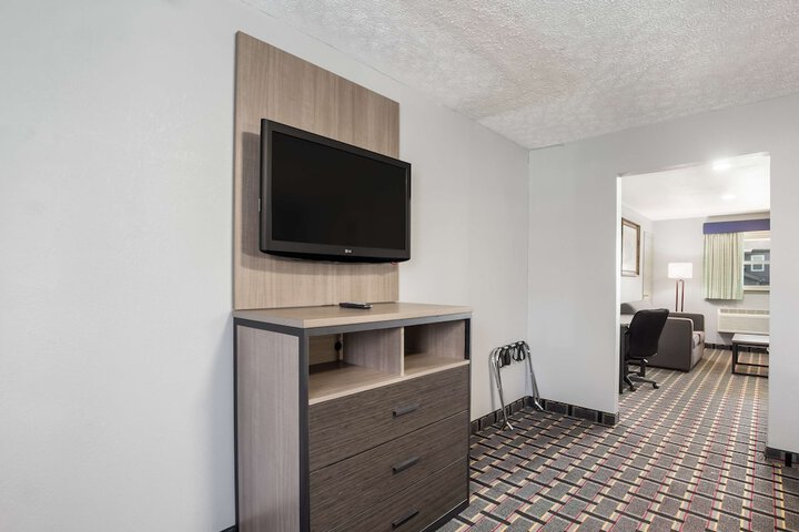 2 Double Beds Pet Friendly (9 of 12)