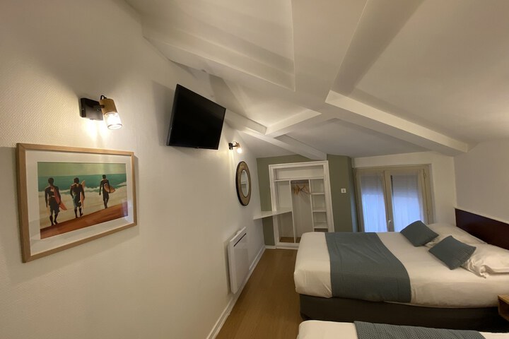 Room 31 of 76