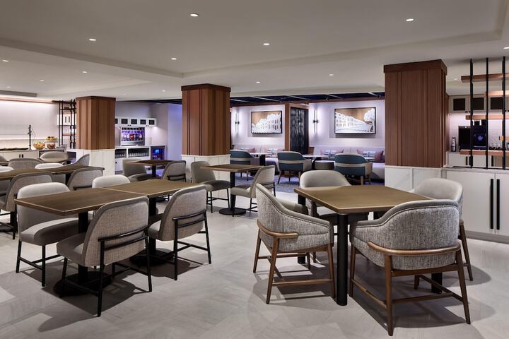 Hotel Interior 7 of 64