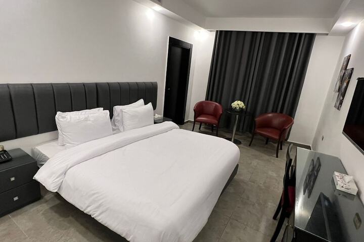 Room 17 of 59
