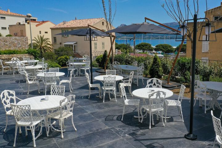 Terrace/Patio 50 of 121