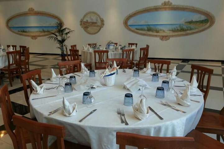 Banquet hall