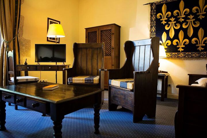Room 40 of 124