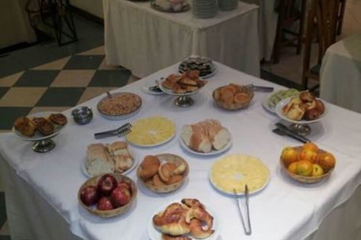 Breakfast/Coffee Service 31 of 44