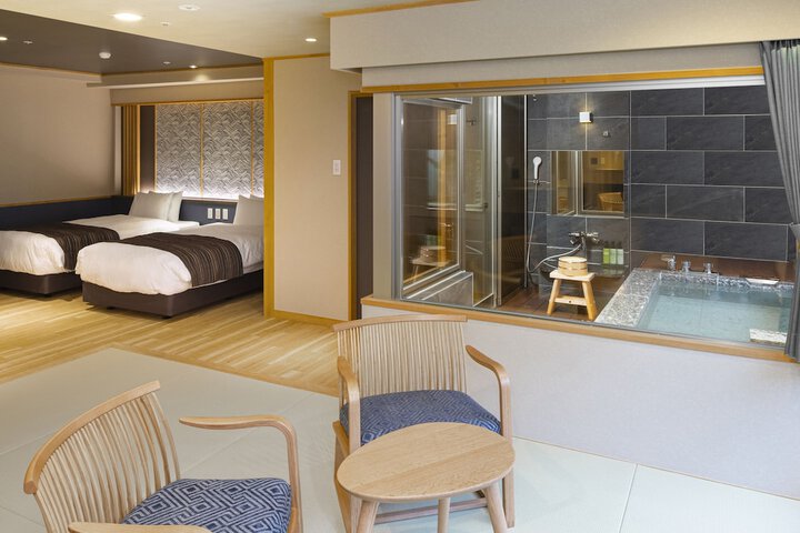 Room 30 of 105
