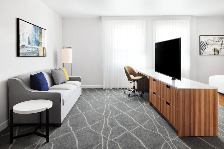 Room 19 of 46