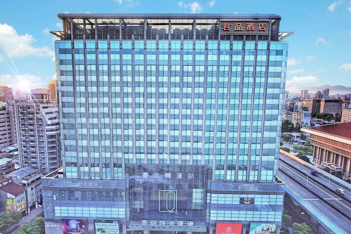 Hotel 132 of 133
