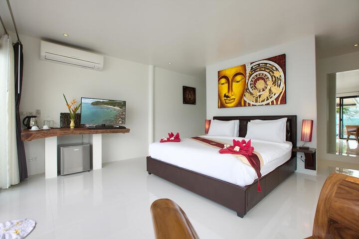 Room 8 of 252