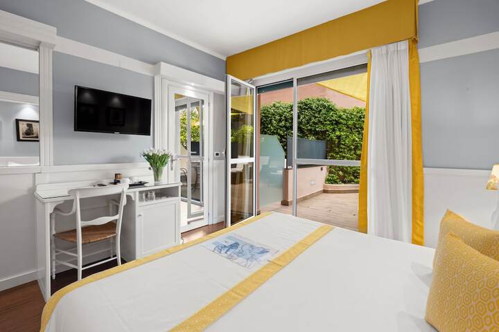 Room 93 of 264