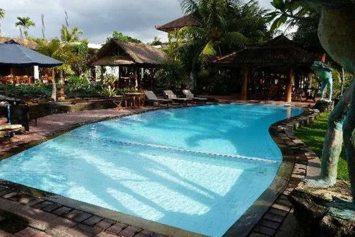 Pool 6 of 11