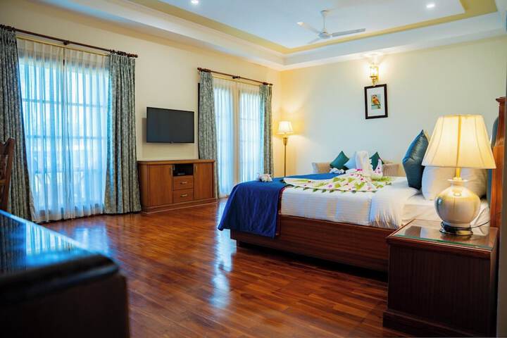 Room 43 of 181