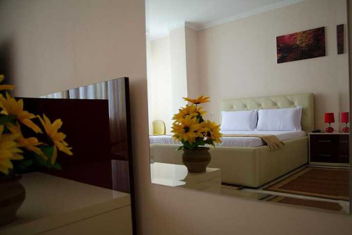 Room 13 of 26