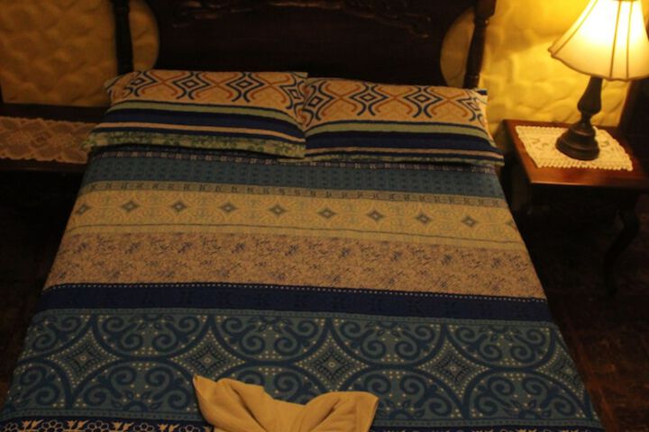 Room 9 of 26