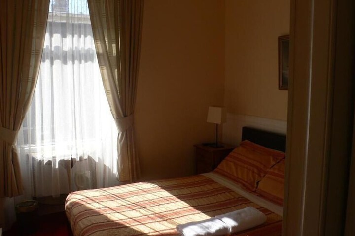 Room 12 of 29