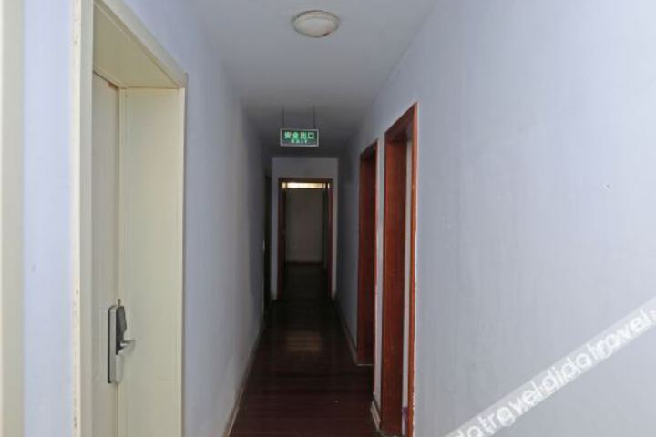 Hotel Interior 8 of 15