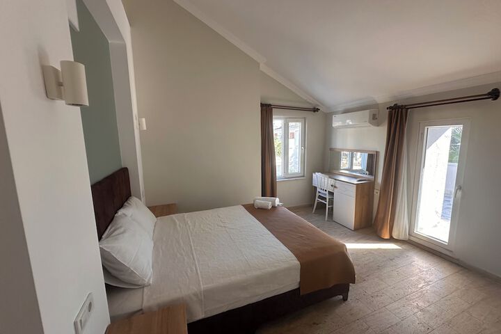 Room 49 of 171