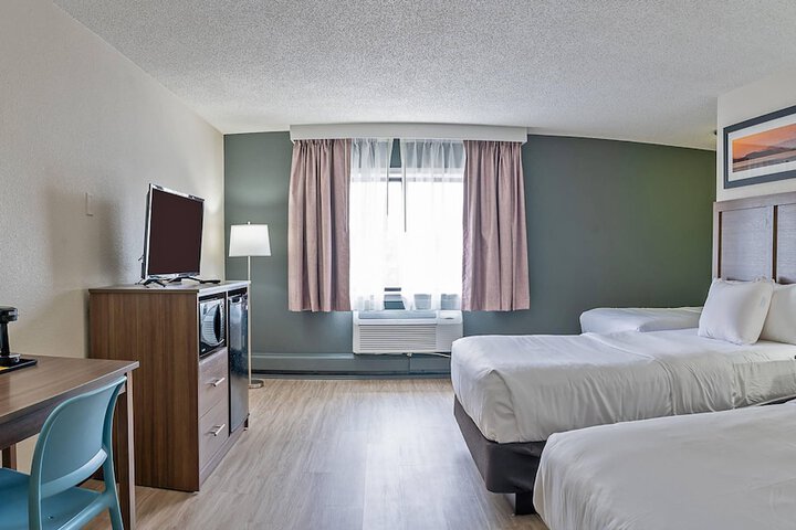 Room 14 of 64
