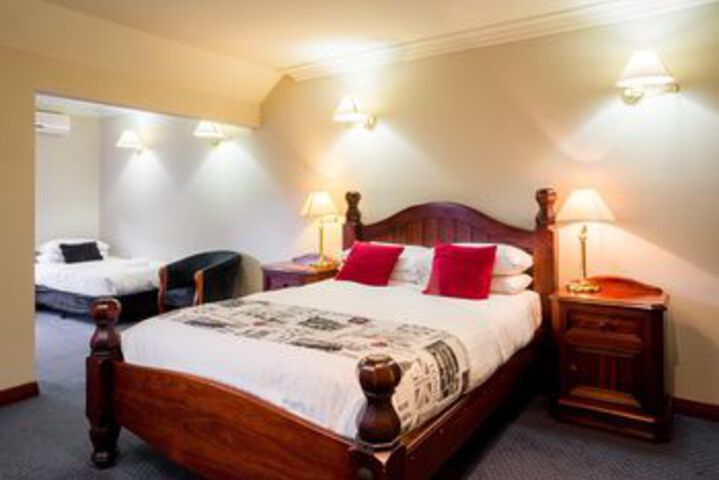 Room 27 of 49